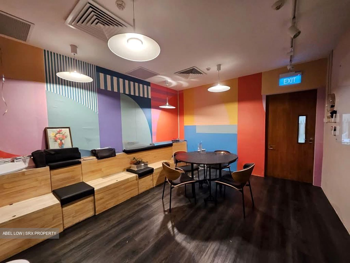 Hongkong Street (D1), Office #539416911